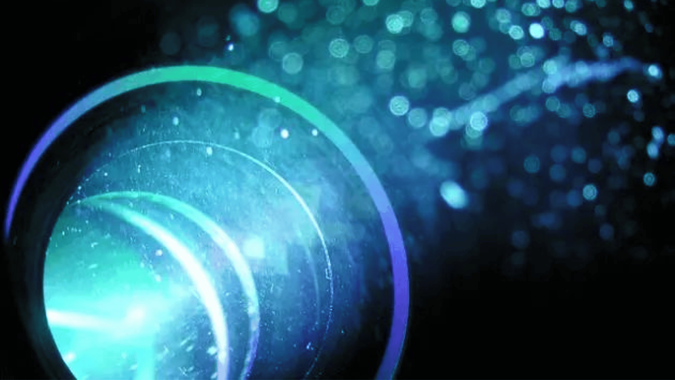 Projektör İç Merceği Nasıl Temizlenir?